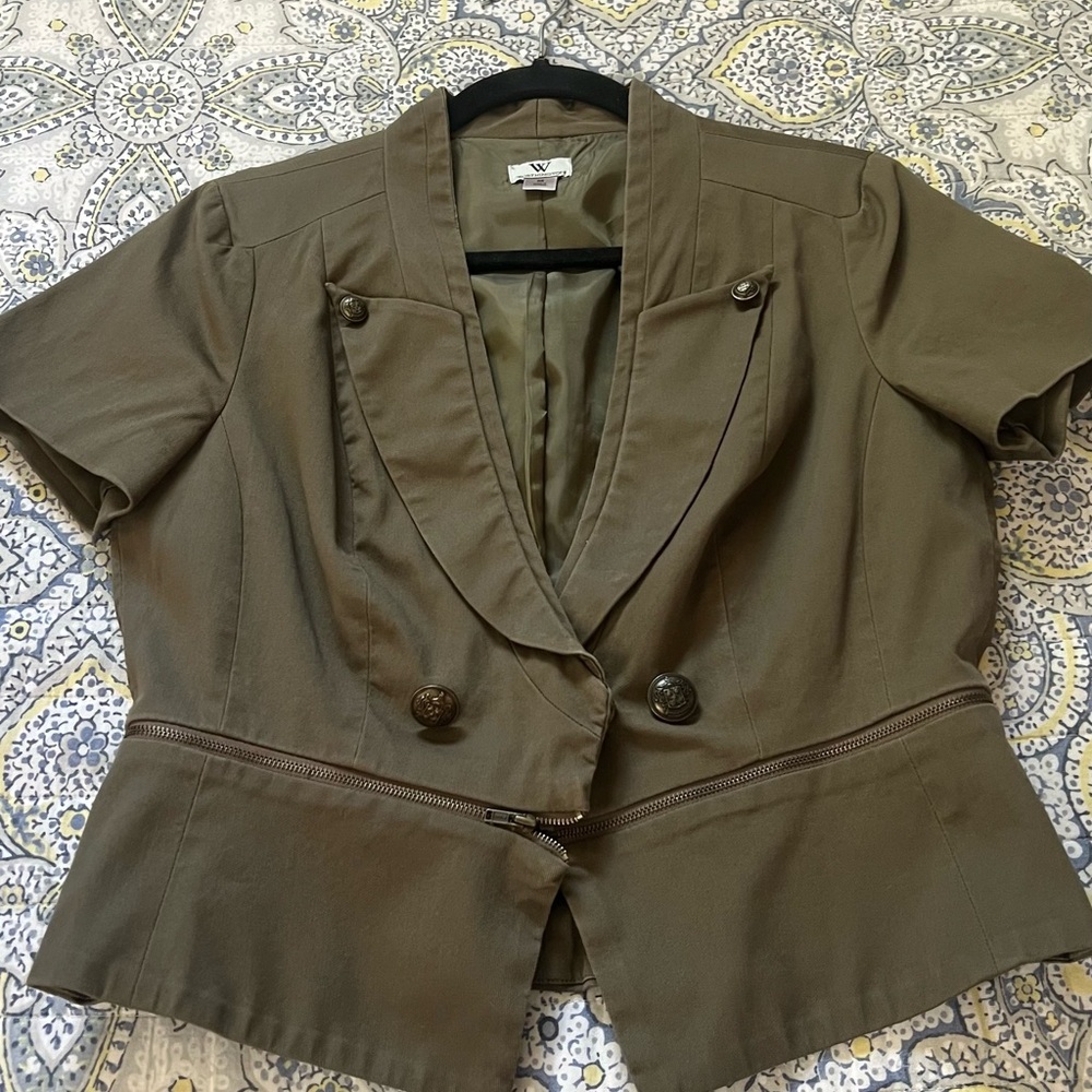 Women's Olive Short Sleeve Jacket